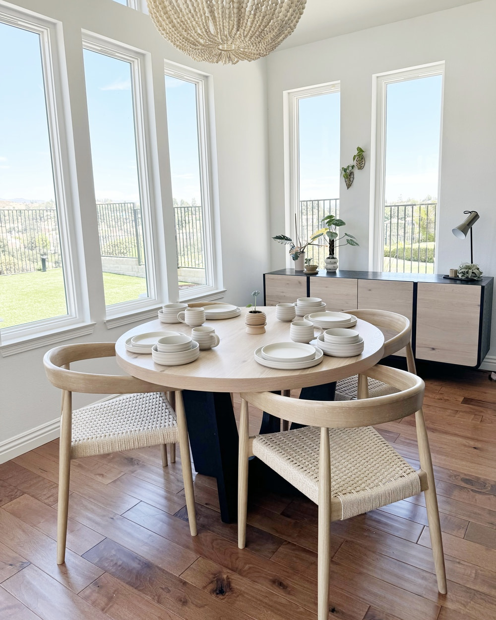 How to Style Round Dining Tables | Castlery Singapore